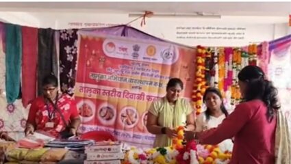 AMBERNATH : अंबरनाथमध्ये तालुका स्तरीय दिवाळी फराळ महोत्सवाला उत्स्फूर्त प्रतिसाद