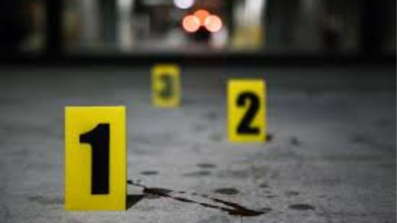 Noida Crime: नोएडामधील आलिशान सोसायटीत संशयास्पद मृत्यू! ‘गे डेटिंग ॲप’वरील पार्टीदरम्यान ८व्या मजल्यावरून पडून तरुणाचा मृत्यू crime (फोटो सौजन्य: SOCIAL MEDIA )