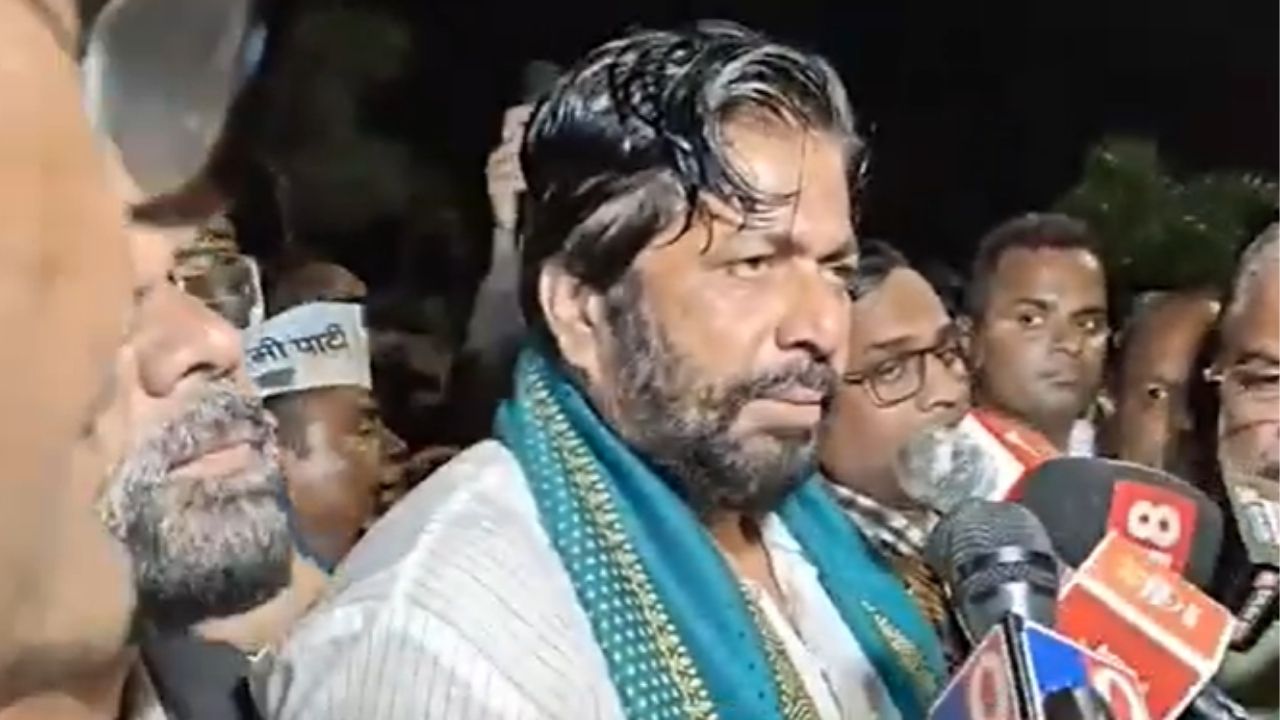 Bachchu Kadu : मुंबई येथे मुख्यमंत्र्यांच्या भेटीला जाणार, आमचं आंदोलन थांबलेलं नाही