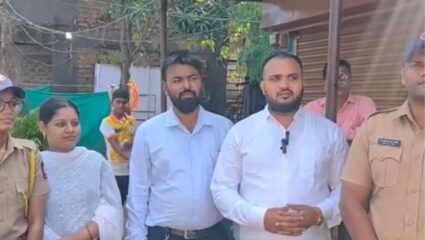 Raigad : गुगल पे व्यवहारात चूक, पण महिलेने परत केली संपूर्ण रक्कम