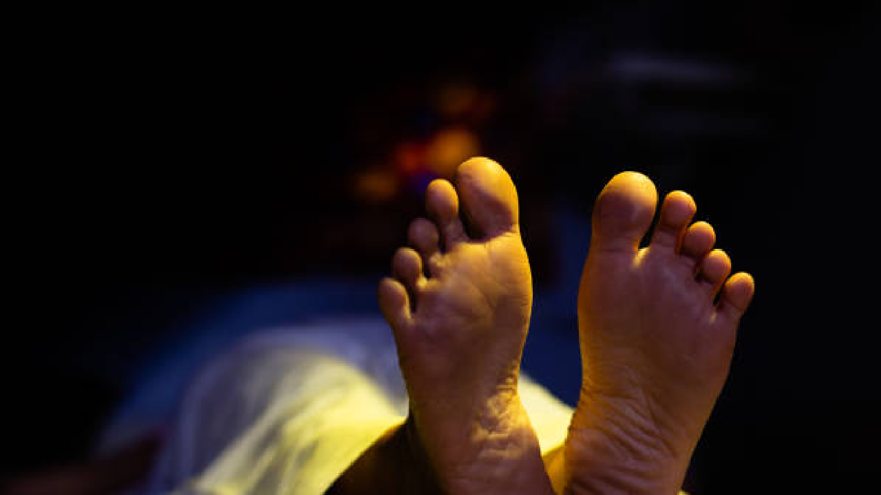 Crime News: इतका अभ्यास नको रे बाबा! ताण सहन न झाल्याने विद्यार्थ्याने केली आत्महत्या Crime News: इतका अभ्यास नको रे बाबा! ताण सहन न झाल्याने विद्यार्थ्याने केली आत्महत्या