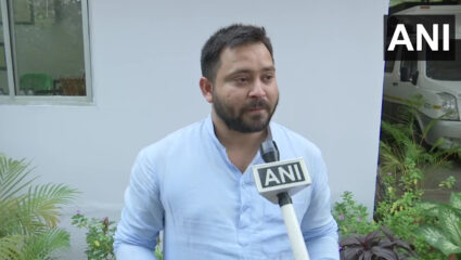 Mahagathbandhan Manifesto: बिहार जिंकण्यासाठी ‘तेजस्वी’ यादवांचा प्रण! परिवारातील सदस्याला नोकरी, 5  गुंठे अन्…