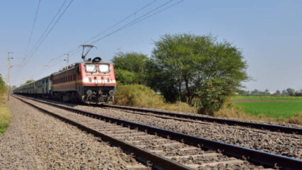 Railway Megablock: मुंबई-पुणे मार्गावर तब्बल 19 तासांचा मेगाब्लॉक; ‘या’ एक्स्प्रेस रद्द