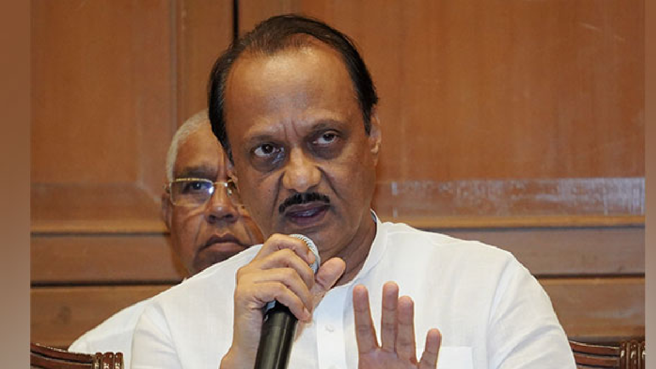 Maharashtra Politics: “…हे विरोधकांचे कामच असते”; अजित पवारांची ठाकरेंवर जोरदार टीका