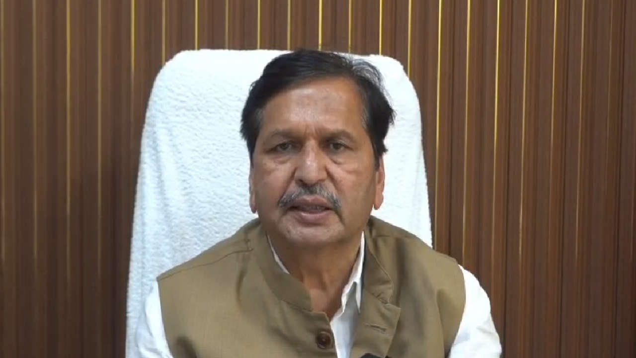 Mangal Prabhat Lodha: मंत्री लोढांच्या पुढाकाराने सुटला बाणगंगेच्या आरतीचा तिढा;  त्रिपुरी पौर्णिमेला आरतीसह…