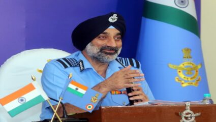 पाकिस्तानची पाच एफ-१६ आणि जेएफ-१७ लढाऊ विमाने उद्ध्वस्त, ऑपरेशन सिंदूरबाबत हवाई दल प्रमुख एपी सिंह यांचा खुलासा