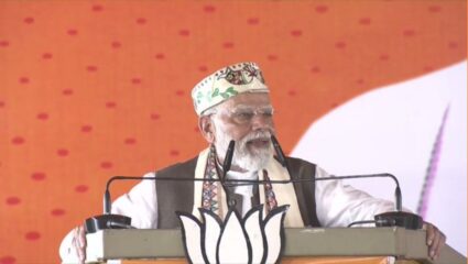 Bihar Elections 2025: बिहार निवडणुकीमध्ये ‘OBC कार्ड’ ठरणार गेमचेंजर? PM मोदींनी स्वतःसह केला नितीश कुमार यांचा उल्लेख