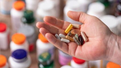 तुम्ही औषधं गिळताय की घोटाळा? देशातील २० टक्क्यांहून अधिक औषधं आहेत बनावट