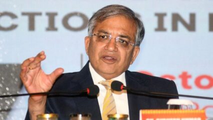 बिहारमध्ये जाळ अन् धूर संगटच! निवडणुकांचा बिगुल वाजताच उडाला राजकीय समीकरणांचा धुराळा