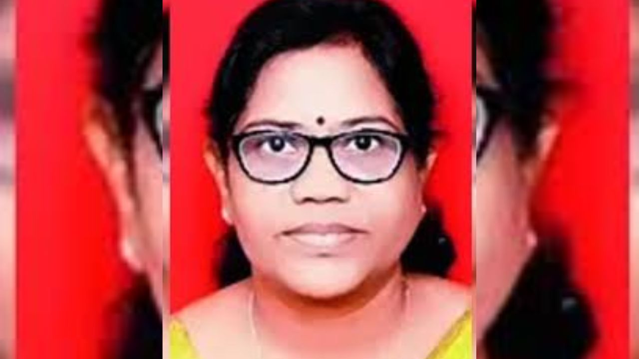 साथी सुजाता भोंगाडे यांना ‘बाबुराव सामंत संघर्ष पुरस्कार’ जाहीर साथी सुजाता भोंगाडे यांना 'बाबुराव सामंत संघर्ष पुरस्कार' जाहीर
