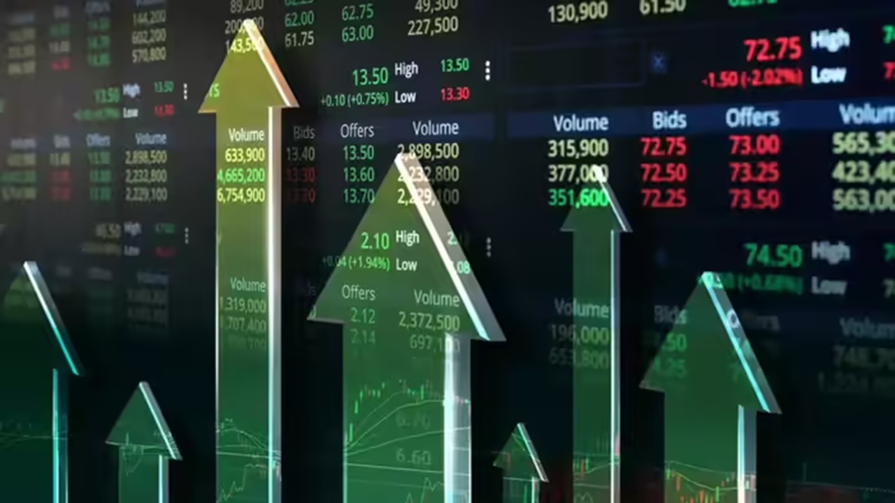 Stock Market Updates: बाजारात अच्छे दिन आले…! सेन्सेक्स ४५० अंकांनी वाढला, ‘हे’ शेअर्स तेजीत बाजारात अच्छे दिन आले...! सेन्सेक्स ४५० अंकांनी वाढला, 'हे' शेअर्स तेजीत (फोटो सौजन्य-X)