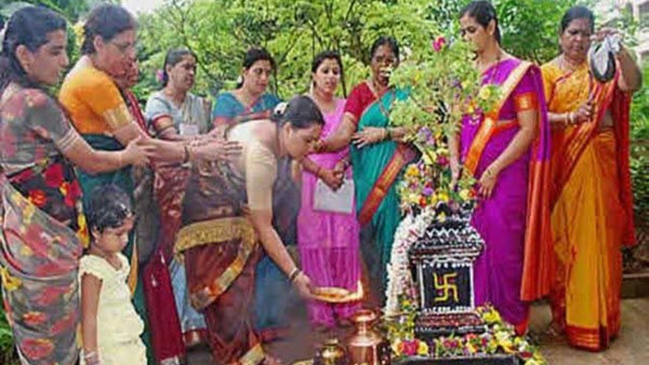 Tulsi Vivah: 1 की 2 नोव्हेंबर कधी आहे तुळशी विवाह, जाणून घ्या शुभ मुहूर्त, पूजा पद्धत आणि महत्त्व फोटो सौजन्य- pinterest