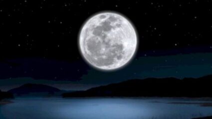 चंद्राच्या मंद प्रकाशाला मधुर दुधाची साथ…! कोजागिरी पौर्णिमेनिमित्त लाडक्या प्रियजनांना पाठवा गोड शुभेच्छा