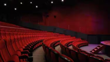 Chhatrapati Sambhajinagar News: मोबाईल क्रांतीचा फटका! छत्रपती संभाजीनगरमधील सिनेमागृहे ओस! अखेर शासनाने दिला ‘जीआर’चा आधार