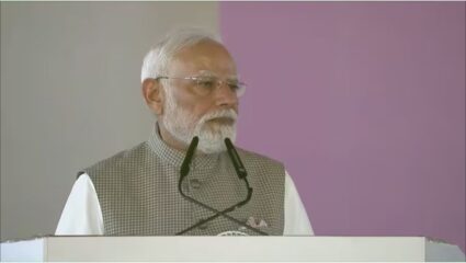 ‘मुंबई हल्ल्यावेळी काँग्रेसने गुडघे टेकले, विदेशी दबावामुळे…’, पंतप्रधान मोदींचा काँग्रेसवर जोरदार हल्ला