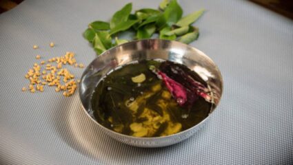 जास्वंदीची लाल फुले केसांसाठी ठरतील वरदान! खोबऱ्याच्या तेलात मिक्स करताच केसांवर दिसेल कमाल, केस होतील सुंदर