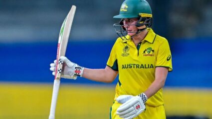 ICC Women World Cup 2025 : ऑस्ट्रेलियाचे पाकिस्तानसमोर 222 धावांचे लक्ष्य! बेथ मुनीचे शानदार शतक