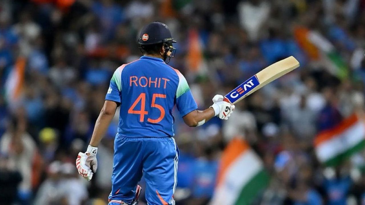 Rohit Sharma Milestone: धोनीचा विक्रम मोडीत ‘हिटमॅन’ रोहित शर्मा निघाला पुढे! ‘प्लेअर ऑफ द सिरीज’ अवॉर्ड जिंकून केला मोठा पराक्रम Rohit Sharma Milestone: धोनीचा विक्रम मोडीत ‘हिटमॅन’ रोहित शर्मा निघाला पुढे! ‘प्लेअर ऑफ द सिरीज’ अवॉर्ड जिंकून केला मोठा पराक्रम