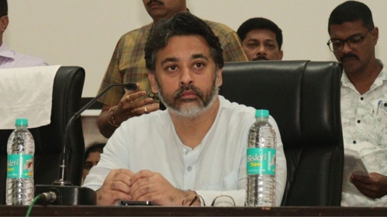 Sindhudurg ZP Election: सिंधुदुर्ग जिल्हा परिषदेवर शिवसेनेचाच भगवा फडकेल; निलेश राणेंचा ३२ जागांवर दावा! सिंधुदुर्ग जिल्हा परिषदेवर शिवसेनेचाच भगवा फडकेल; निलेश राणेंचा ३२ जागांवर दावा! (Photo Credit- X)
