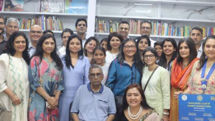 ‘ज्ञानाची चिंगारी’ पेटली जोगेश्वरीत – स्वामी विवेकानंद विद्यालयाला मिळाले नवे ग्रंथालय