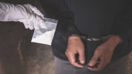 Gujarat: वापीमध्ये ड्रग्जचा मोठा साठा उघड! ATSच्या छाप्यात ३० कोटींचे MD ड्रग्ज जप्त तर ३०० किलो….