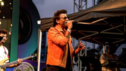 अजय- अतुल नंतर अभिजीत सावंतचा बॉलीवूड म्यूजिक प्रोजेक्टमध्ये परफॉर्मन्स, मराठी गाण्यालाही मिळाली पसंती