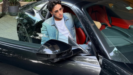 क्रिकेटर Abhishek Sharma ने खरेदी केली तब्बल 11 कोटीची Ferrari SUV, वैशिष्ट्य वाचून मेंदूला येतील झिणझिण्या