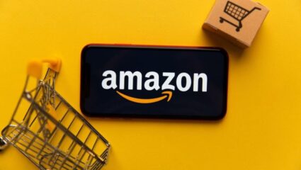 Amazon Diwali Sale 2025: हीच आहे बेस्ट Deal! अमेझॉनचा दिवाळी सेल ठरला हिट, महागडे स्मार्टफोनही झाले स्वस्त