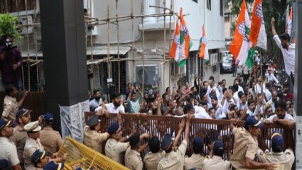 RSS विरोधात युवक काँग्रेस आक्रमक, कार्यकर्त्यांकडून जोरदार घोषणाबाजी; नेमकं काय आहे मागणी?
