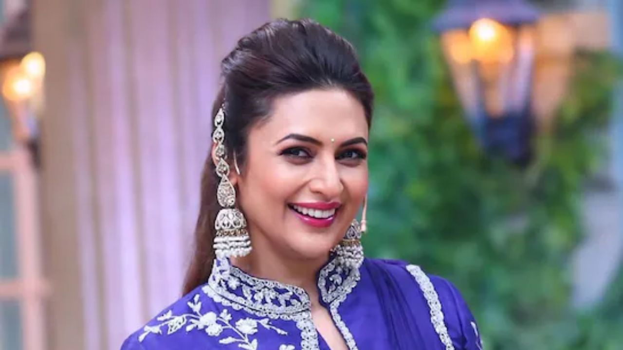 चाहते आता दिव्यांका आणि विवेकच्या घरी नवीन सदस्याच्या आगमनाची आतुरतेने वाट पाहत आहेत. दिव्यांकाने अलीकडेच एका मुलाखतीत या आनंदाच्या बातमीबद्दल खुलासा केला आहे.