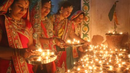 दिवाळीचे धार्मिक आणि सामाजिक महत्व काय? कोणत्या जुन्या परंपरा आजही जिवंत आहेत?