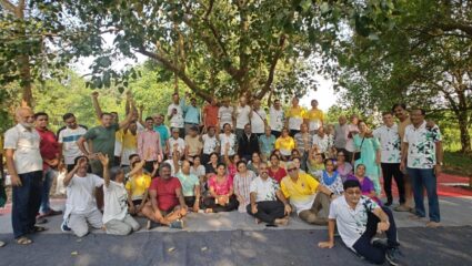 Dombivali News : उकरड्यावर उभारलं वनवैभव; ज्येष्ठांसाठी निसर्गरम्य भ्रमंती कट्टा