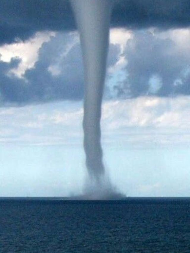 चक्रीवादळ एप्रिल ते डिसेंबरमध्येच का येते, काय आहेत कारणं?