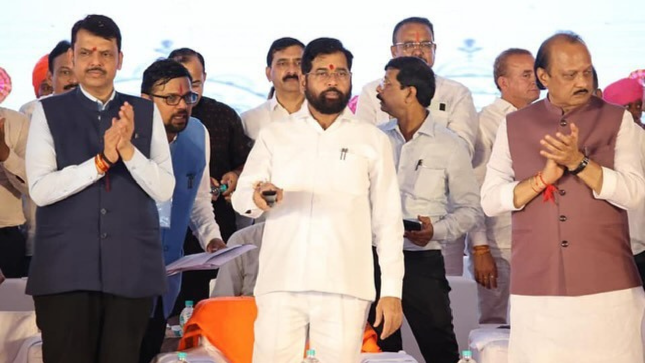 ३ वर्षांत ३ हजार ९०० कोटी कुठे खर्च? ठाण्याच्या विकासावरून भाजपाचा शिंदेवर निशाणा, मुख्यमंत्र्यांकडे चौकशीची मागणी