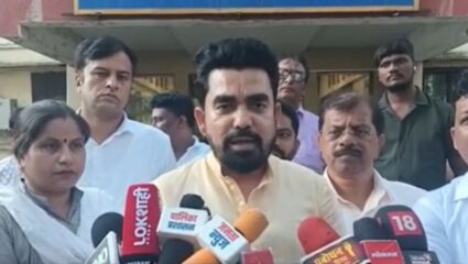 Navi Mumbai : पैसे घेऊन मतदार यादीत नाव नोंदवणारे अधिकारी कोण? मनसेने घेतली पोलीस आयुक्तांची भेट