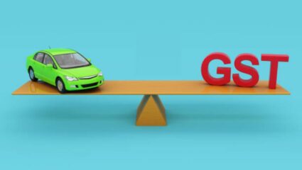 GST कमी झाला अन् एका झटक्यात ‘या’ बनल्या देशातील सर्वात स्वस्त कार, किमतीत 1 लाखांपर्यंतची घट