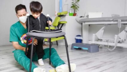 World Cerebral Palsy Day : सेरेब्रल पाल्सीवर योग्य उपचाराची गरज, कशी घ्यावी काळजी; तज्ज्ञ डॉ. राकेश रंजन यांचा मोलाचा सल्ला