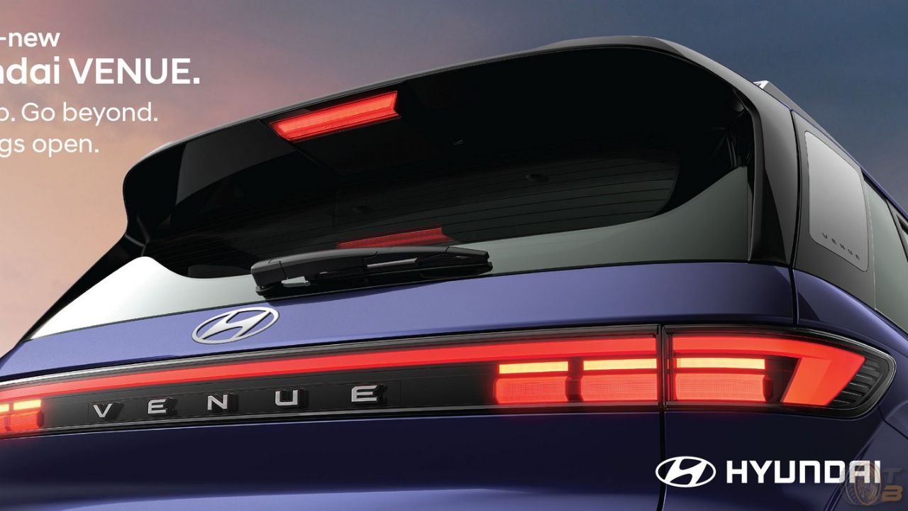 Hyundai Venue ची नवीन जनरेशन तुमच्यासाठी किती सुरक्षित असेल? लाँच आधीच मिळाली ‘ही’ माहिती Hyundai Venue ची नवीन जनरेशन तुमच्यासाठी किती सुरक्षित असेल?