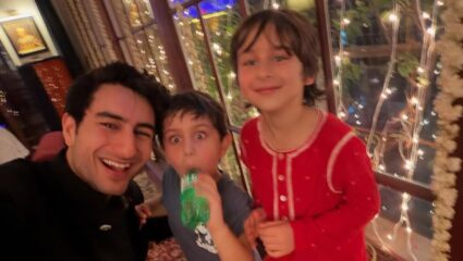 ‘तीनों भाई, तीनों तबाही’, इब्राहिम, तैमूर आणि जेहला एकत्र पाहून चाहते खुश; सोशल मीडिया पोस्टने उडाली खळबळ