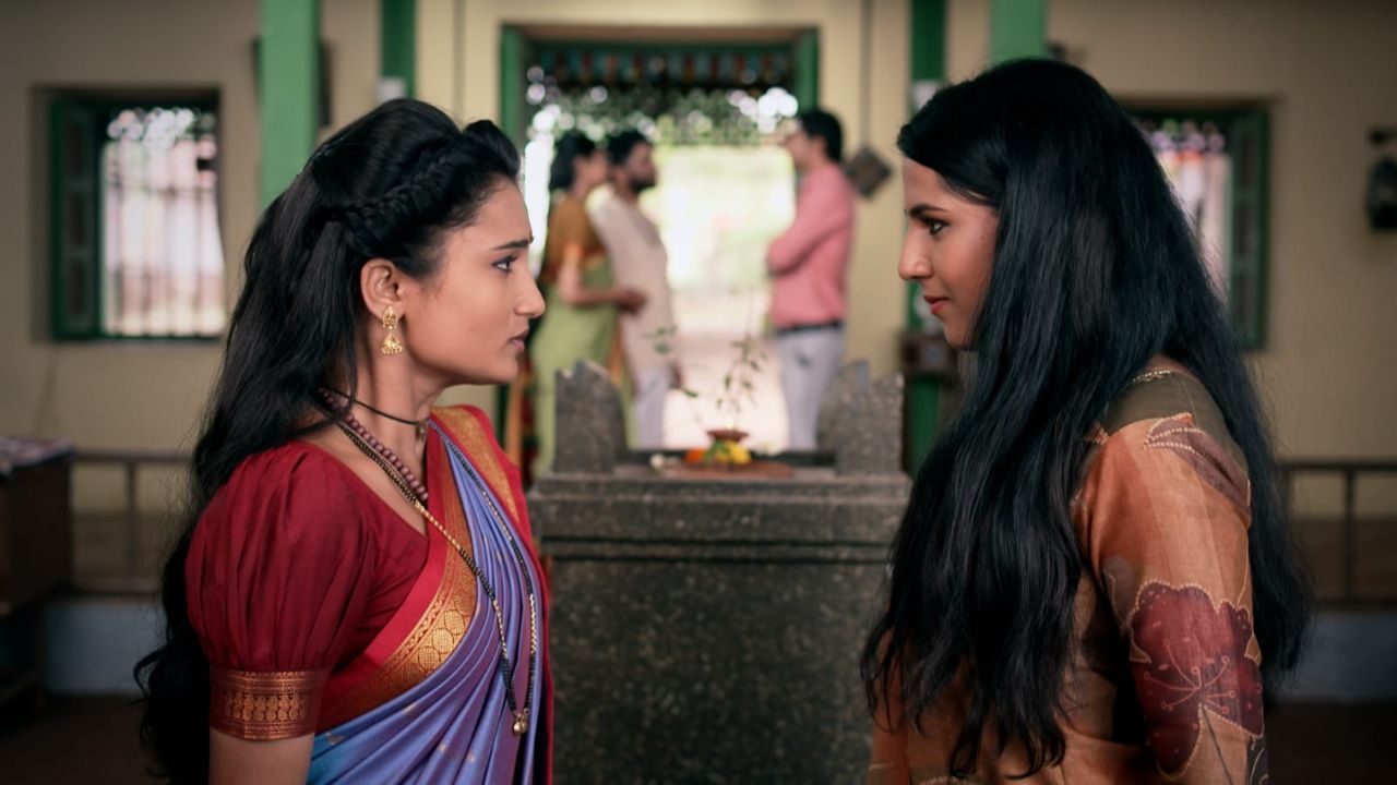 इंद्रायणीला पुढे नवं आव्हान! श्रीकलाची दिग्रस्कर कुटुंबात होणार एन्ट्री? मालिकेला नवे वळण