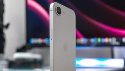 Diwali 2025: दिवाळीपूर्वीच iPhone 16e वर मिळतंय मोठं डिस्काऊंट, Amazon-Flipkart नाही इथे उपलब्ध आहे Deal