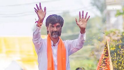 पोलिस संरक्षण नाकारत जरांगेंचा पुन्हा एकदा मुख्यमंत्र्यांवर गंभीर आरोप; ‘धनंजय मुंडेंना…’