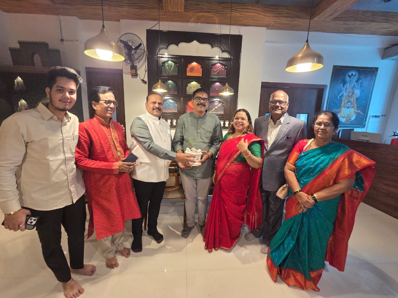 पंतप्रधान नरेंद्र मोदींच्या “मन की बात’ मधून संस्कृत, संस्कृती आणि सेवेचा जागर “ पंतप्रधान नरेंद्र मोदींच्या "मन की बात'मधून संस्कृत, संस्कृती आणि सेवेचा जागर "