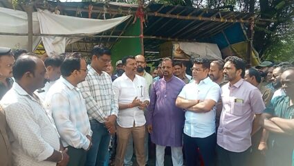 Raigad News :  दिवाळीत प्रशासनाचं निघतंय दिवाळं ; खोपोली नगरपरिषदेच्या कर्मचाऱ्यांचे बोनससाठी आंदोलन