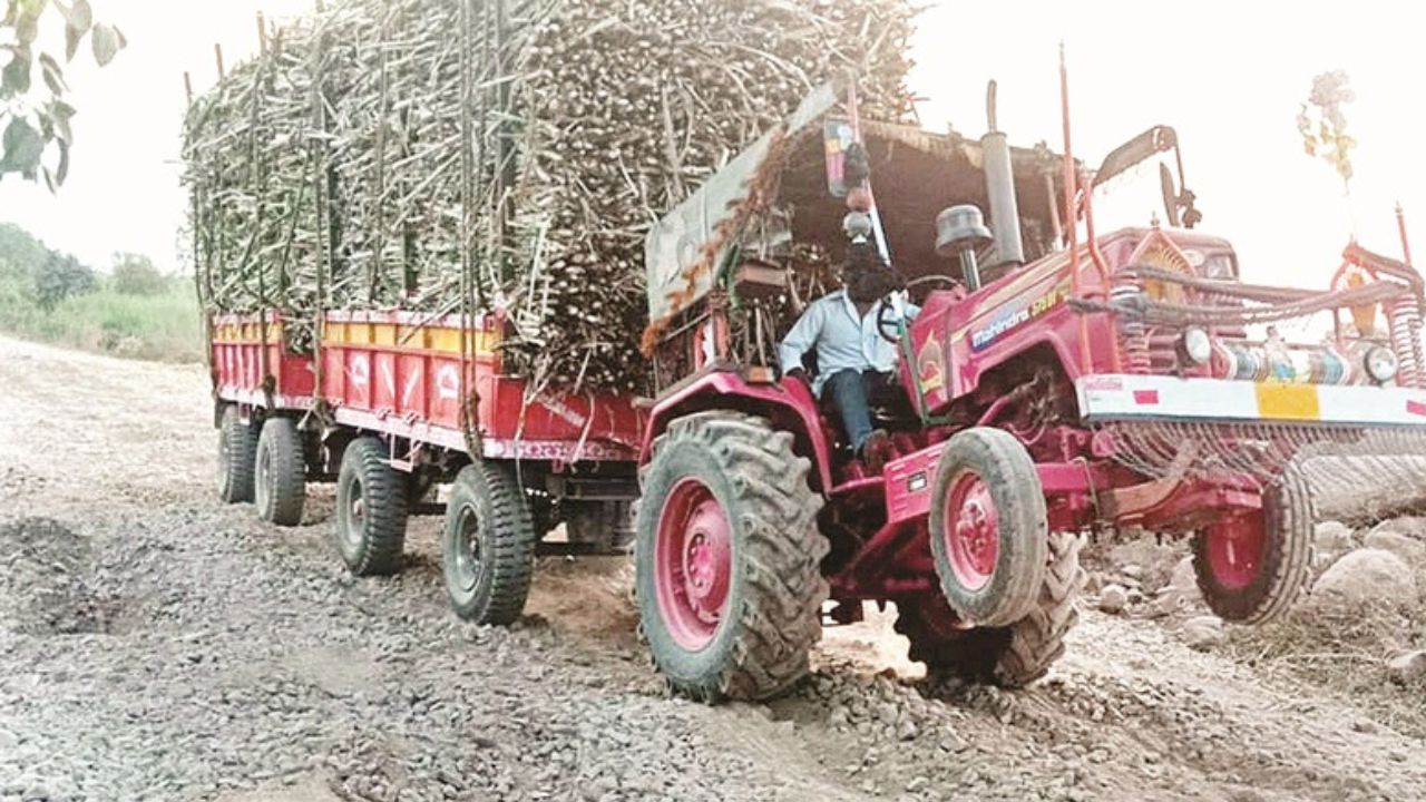 Kolhapur News : ऊसदराच्या मुद्द्यावरुन आंदोलन चिघळलं; कोल्हापुरात शेतकऱ्यांचा रास्ता रोको; वाहने पेटवण्याचा प्रयत्न