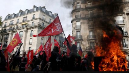 Shutdown in France: अमेरिकेनंतर आता फ्रान्समध्येही शटडाऊन; नेमकी काय आहेत कारणे?