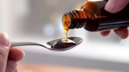 Cough Syrup: दोन वर्षांखालील मुलांना कफ सिरप देऊ नका; केंद्रीय आरोग्य मंत्रालयाचा सल्ला