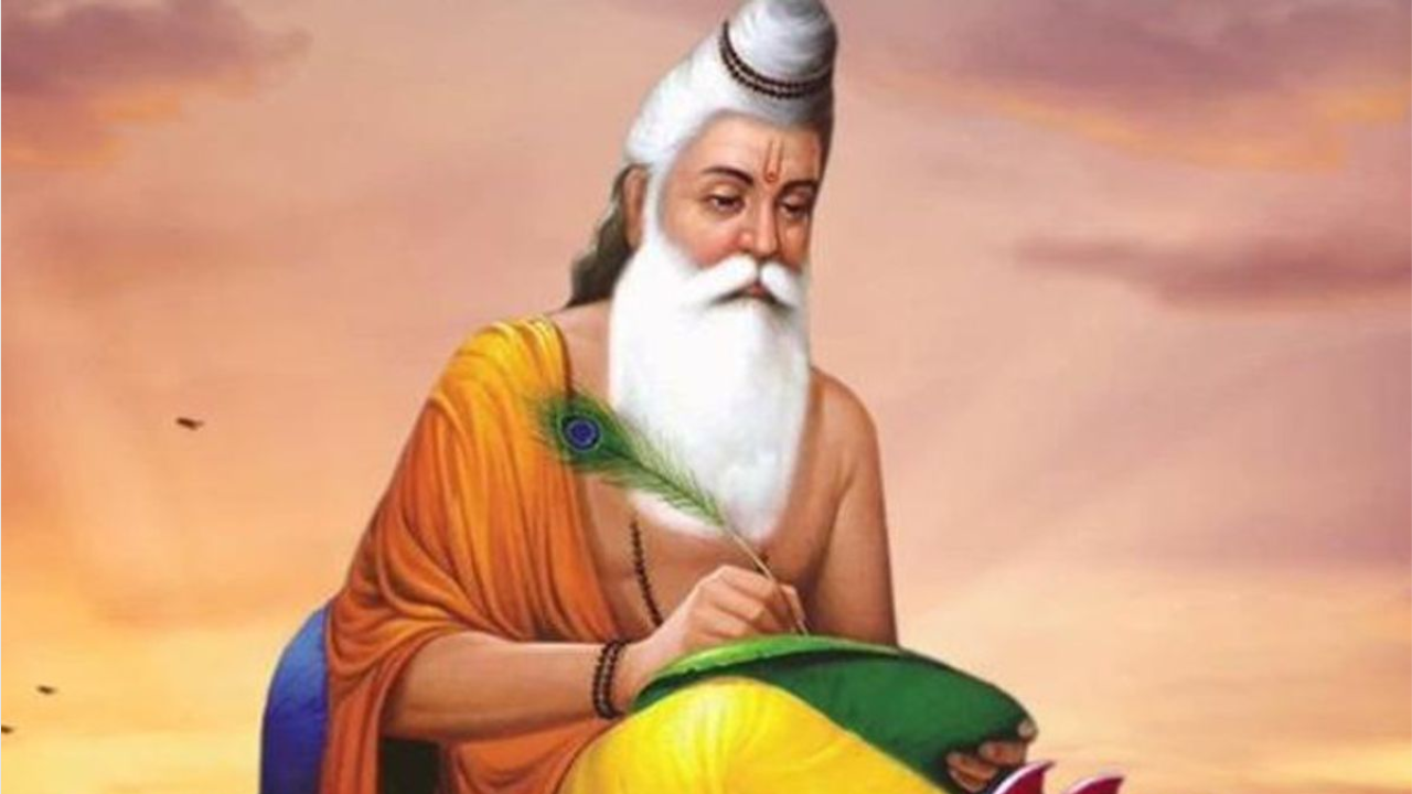 ज्यांच्या हातून महाभारतही रचना लिहली गेली, स्वयं प्रभू विष्णूचे अवतार आणि वेदांचे जनक वेद व्यास, ज्ञानाच्या प्रसारासाठी आजही आपल्यात आहेत. 