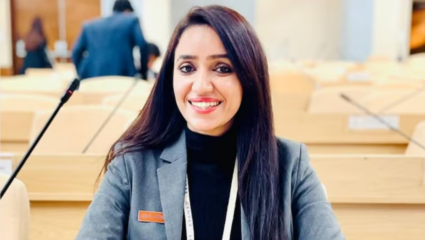 शेतकऱ्याच्या पोरीने मारली बाजी! मोठमोठी मंडळी करतात आता हाजी-हाजी… अनु झाली IPS