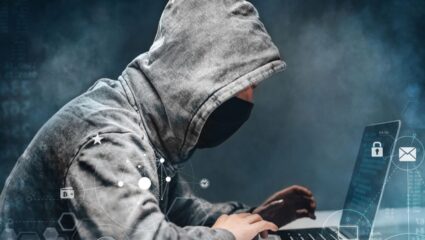 Navi Mumbai Crime : सोशल मीडियाच्या माध्यमातून व्यावसायिकांना दिली जातेय धमकी; पोलीस प्रशासन मात्र मूग गिळून गप्प